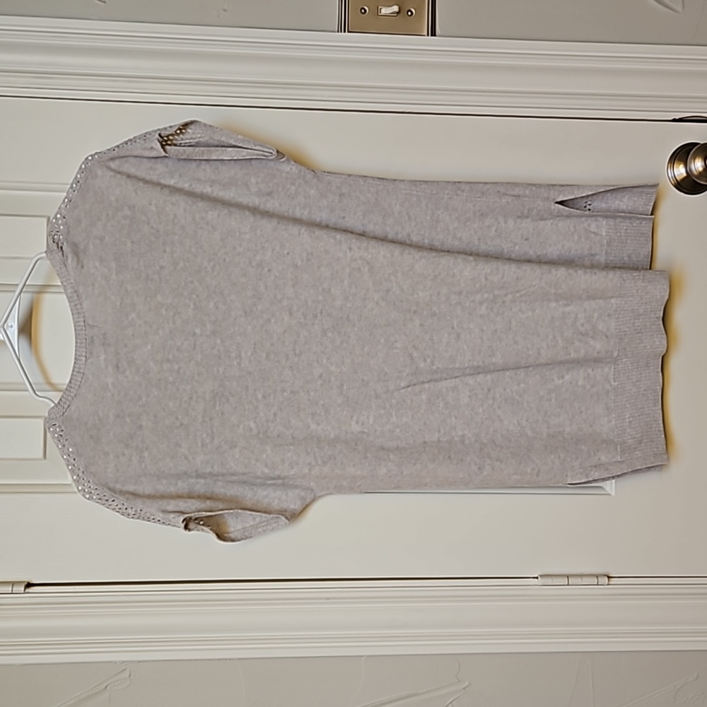 Old Navy Lightweight Knit Tunic Sweater in Oatmeal, Short Sleeve - Picture 3 of 6